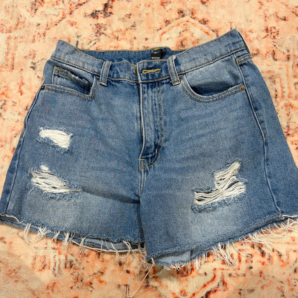 Winsor Denim Distressed Women Shorts